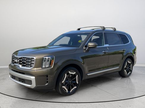Used 2023 Kia Telluride S AWD/4WD image 5