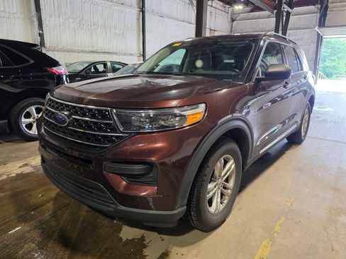 Used 2020 Ford Explorer XLT w/ Comfort Package AWD/4WD image 1
