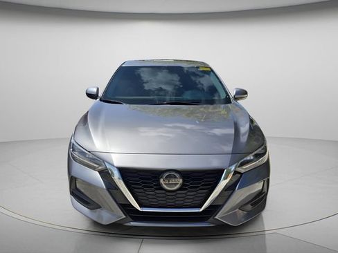 Used 2020 Nissan Sentra SV w/ SV Premium Package FWD image 3