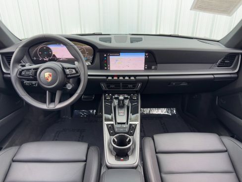 Used 2025 Porsche 911 Carrera image 12