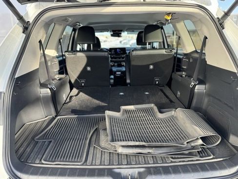 Used 2024 Toyota Grand Highlander XLE image 41