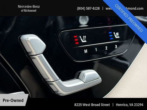 Used 2025 Mercedes-Benz GLC 300 4MATIC image 19