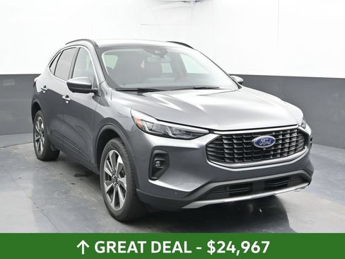 Used 2024 Ford Escape Platinum AWD/4WD image 7