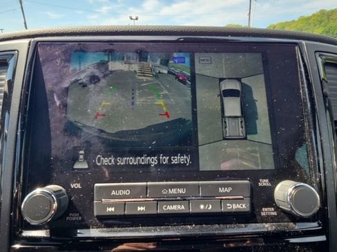 Used 2023 Nissan Titan PRO-4X w/ Pro-4x Convenience Package AWD/4WD image 37
