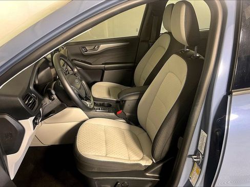 Used 2024 Ford Escape Active AWD/4WD image 30