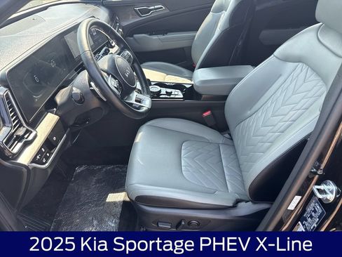 Used 2025 Kia Sportage X-Line AWD/4WD image 12