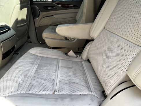 Used 2023 Cadillac Escalade ESV Premium Luxury Platinum w/ LPO, Radiant Package image 31