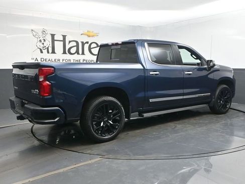 Used 2022 Chevrolet Silverado 1500 High Country AWD/4WD image 49