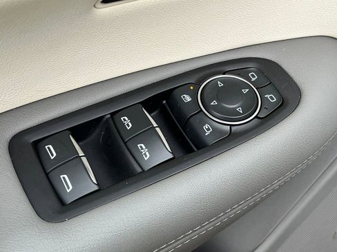 Used 2023 Cadillac XT5 Premium Luxury image 18