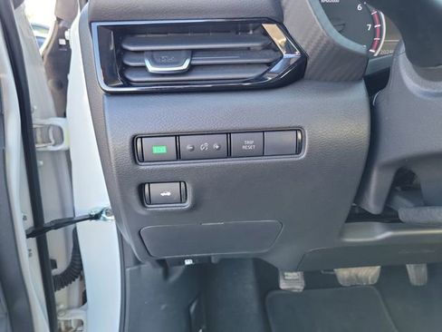 Used 2025 Nissan Sentra SV w/ All-Weather Package image 15