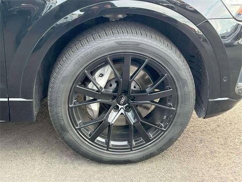 Used 2023 Audi Q8 Premium w/ Convenience Package image 11