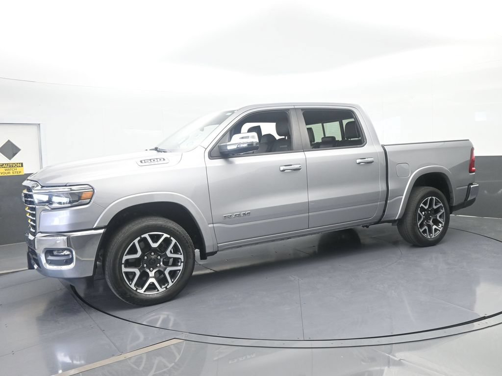 Used 2025 RAM 1500 Laramie AWD/4WD image 2