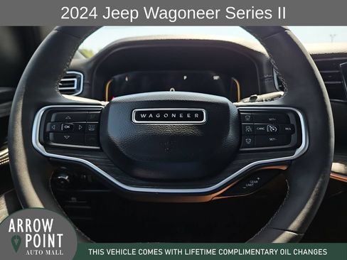 Used 2024 Jeep Wagoneer Series II w/ Flexible Seating Group RWD image 27