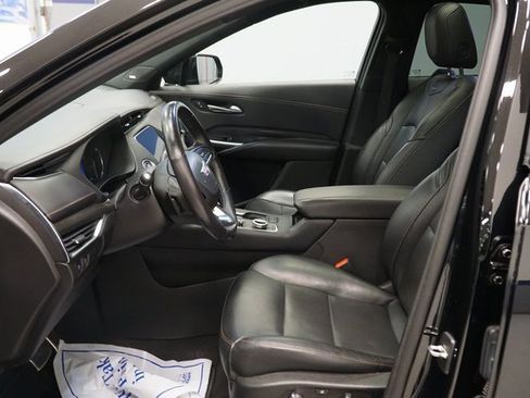 Used 2023 Cadillac XT4 Sport image 15