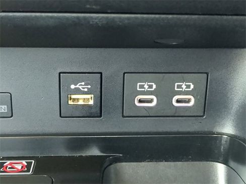 Certified 2025 Toyota Camry SE w/ Convenience Package image 20