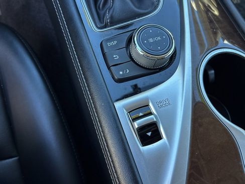 Used 2019 INFINITI Q50 Luxe w/ All Weather Package (L93) image 23