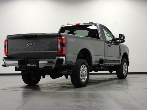 Used 2023 Ford F350 4x4 Regular Cab Super Duty image 4