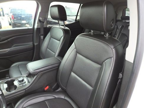 Used 2021 GMC Acadia SLT w/ Preferred Package image 21