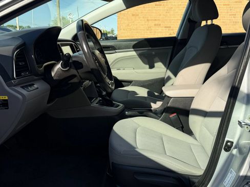 Used 2018 Hyundai Elantra Value Edition w/ Cargo Package FWD image 14