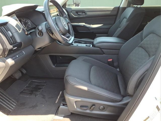 Used 2024 Nissan Pathfinder SV AWD/4WD image 20