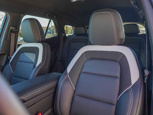 Used 2024 Chevrolet Blazer EV LT image 11