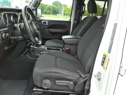 Used 2021 Jeep Wrangler Unlimited Sport AWD/4WD image 12
