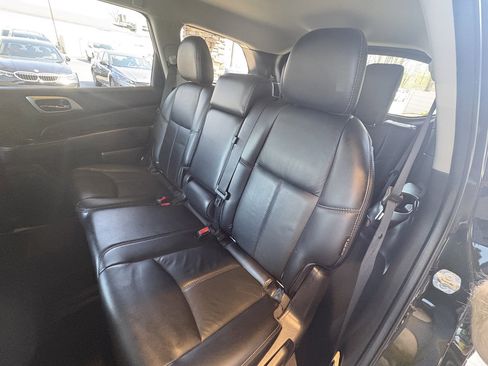 Used 2018 Nissan Pathfinder SL w/ Cargo Package image 25