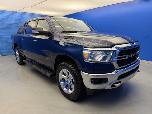 Used 2019 RAM 1500 Big Horn AWD/4WD image 2