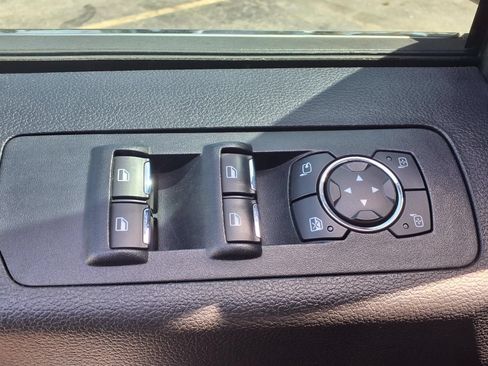 Used 2018 Ford F150 Platinum w/ Equipment Group 701A Luxury AWD/4WD image 12