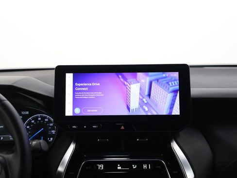 Used 2024 Toyota Venza Nightshade image 15