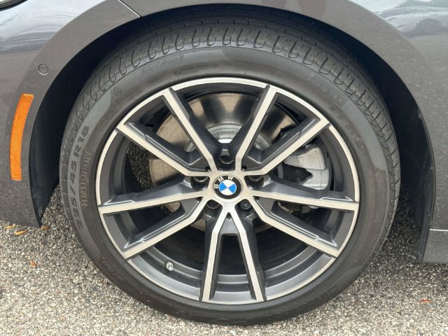 Used 2022 BMW 330i xDrive Sedan w/ Driving Assistance Package AWD/4WD image 13