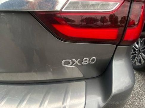 Used 2019 INFINITI QX80 Luxe w/ All-Season Package RWD image 13