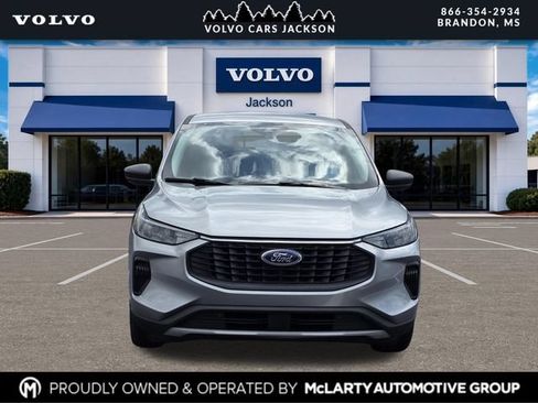 Used 2023 Ford Escape Active FWD image 2