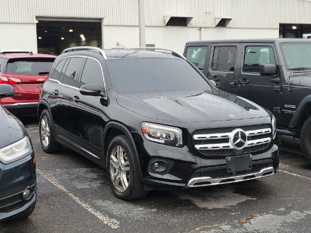 Used 2020 Mercedes-Benz GLB 250 4MATIC image 2