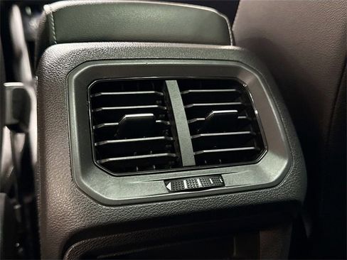 Used 2021 Volkswagen Tiguan SEL Premium R-Line image 30