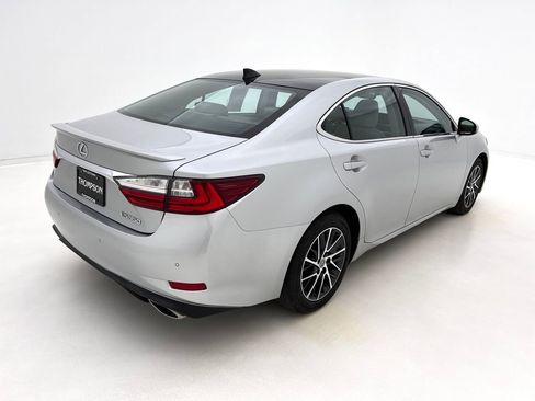 Used 2017 Lexus ES 350 350 w/ Luxury Package image 7