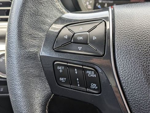 Certified 2018 Ford Explorer Platinum image 25