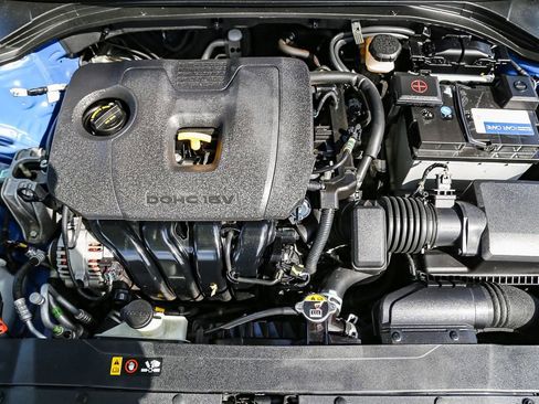 Used 2020 Hyundai Elantra SEL image 24