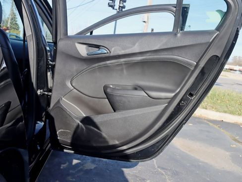 Used 2016 Chevrolet Cruze Premier image 34