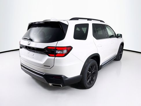 New 2025 Honda Pilot Touring image 34