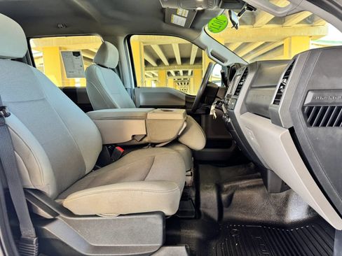 Used 2021 Ford F250 XL w/ STX Appearance Package AWD/4WD image 27