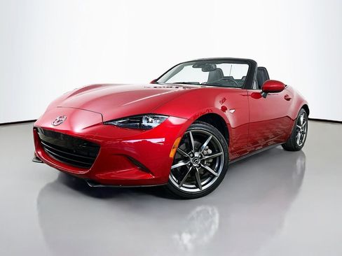 Used 2016 MAZDA MX-5 Miata Grand Touring image 3