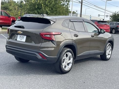 Certified 2024 Chevrolet Trax LS w/ LS Convenience Package image 13