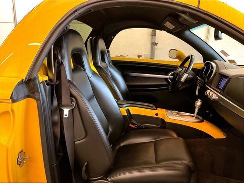 Used 2003 Chevrolet SSR w/ Preferred Equipment Group RWD image 9
