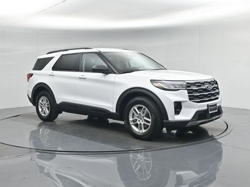 New 2026 Ford Explorer Active image 6