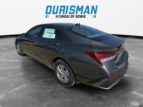 New 2026 Hyundai Elantra SE FWD image 4