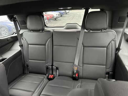 Used 2023 GMC Yukon Denali w/ Denali Reserve Package image 14