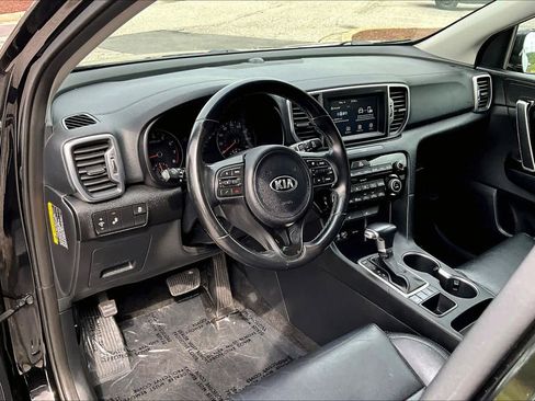Used 2018 Kia Sportage EX AWD/4WD image 17