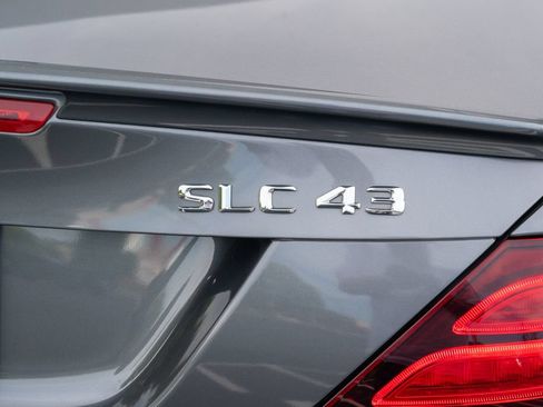Used 2017 Mercedes-Benz SLC 43 AMG w/ Premium 3 Package image 18
