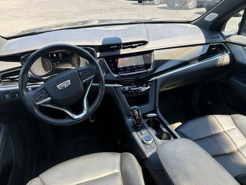 Used 2023 Cadillac XT6 Sport w/ Technology Package AWD/4WD image 22